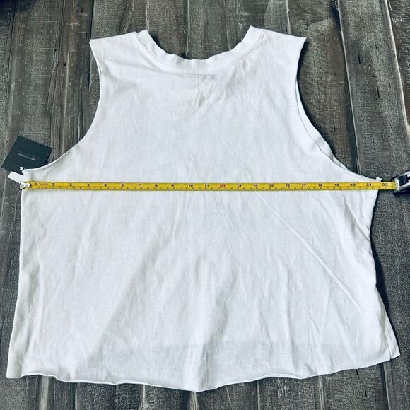 Shake Your Shamrocks St. Patrick Grayson Threads Cropped Lounge Top L - Picture 2 of 3